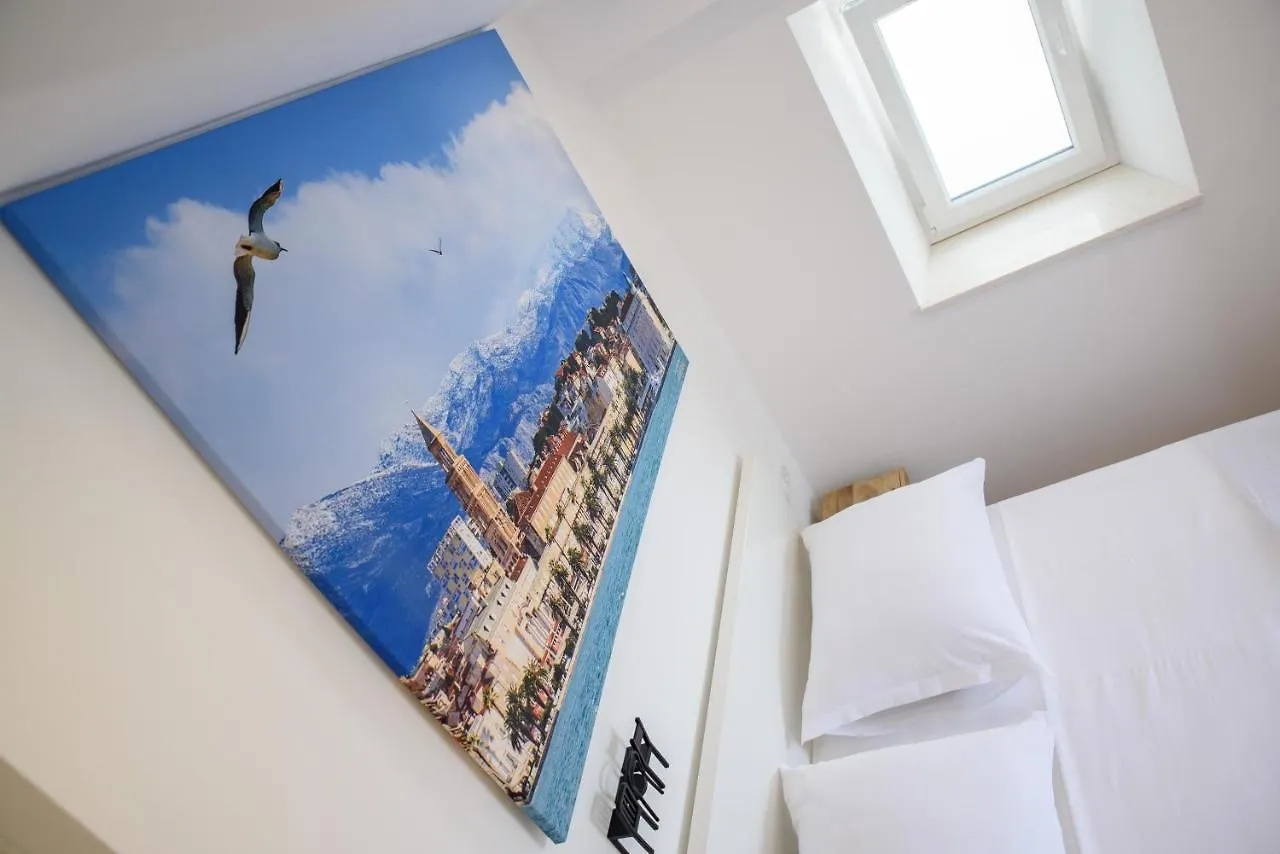 Varos Serenity 2 Spalato